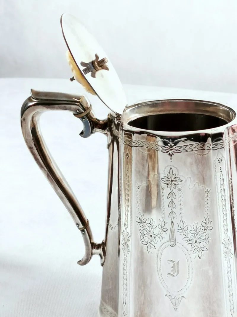 Pamono Victorian Silver Plated Tea and Coffee Set from Richard Martin & Ebenezer Hall & Co, Set of 4> Coffee & Tea Service