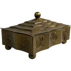 Pamono Vienna Secession Jewelry Box by Dagobert Peche for Wiener Werkstätte, 1890s> Trunks Crates & Baskets