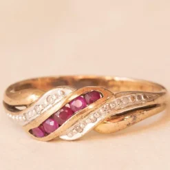 Pamono Vintage 9 Karat Yellow and White Gold Ring with Rubies and Diamonds, 1970s-1980s> Rings