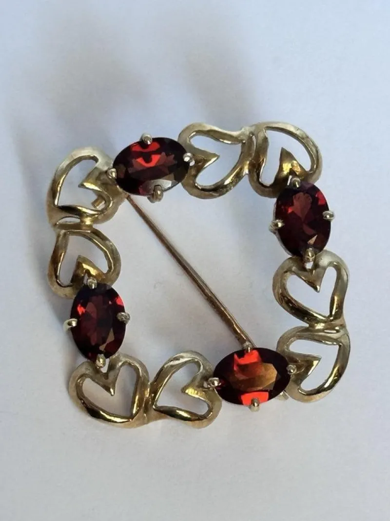 Pamono Vintage 9 Karat Yellow Gold Hearts Garnet Brooch> Brooches