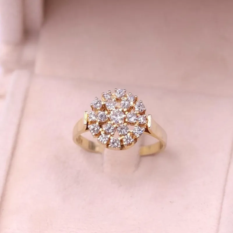 Hot Pamono Vintage 14 Karat Yellow Gold Ring with Brilliant Cut Diamonds, 1970s