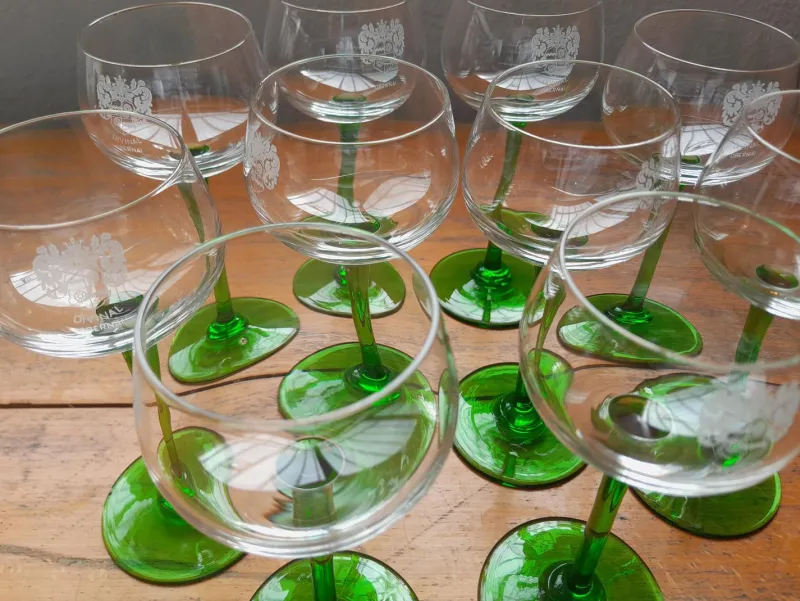 Sale Pamono Vintage and Bohemian Two-Tone Alsatian Wine Glasses, Set of 10