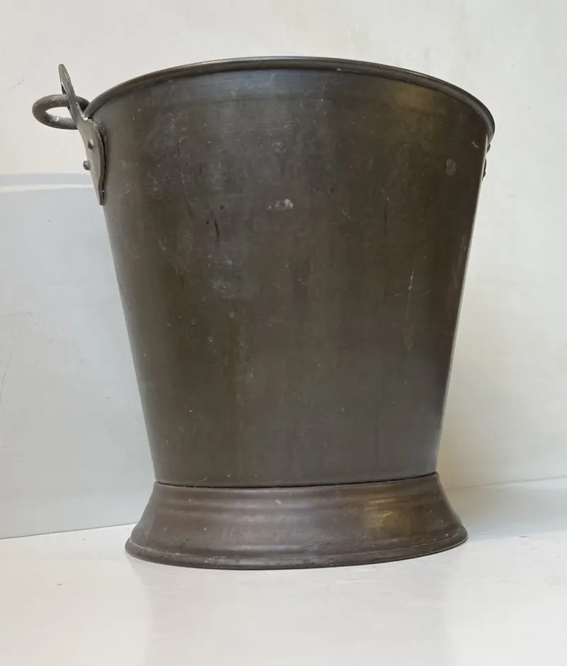 Sale Pamono Vintage Anglo-Indian Narang Bucket in Brass, 1940s
