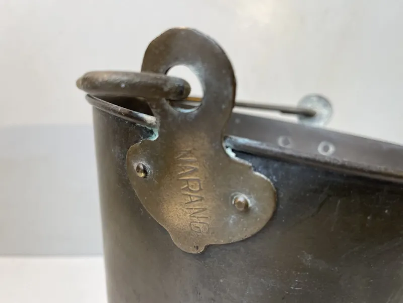 Sale Pamono Vintage Anglo-Indian Narang Bucket in Brass, 1940s