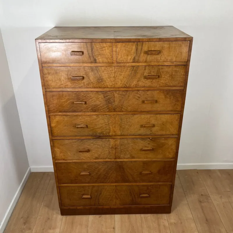 Pamono Vintage Art Deco Chest of Drawers in Flamed Walnut, 1930s> Dressers, Commodes & Chests