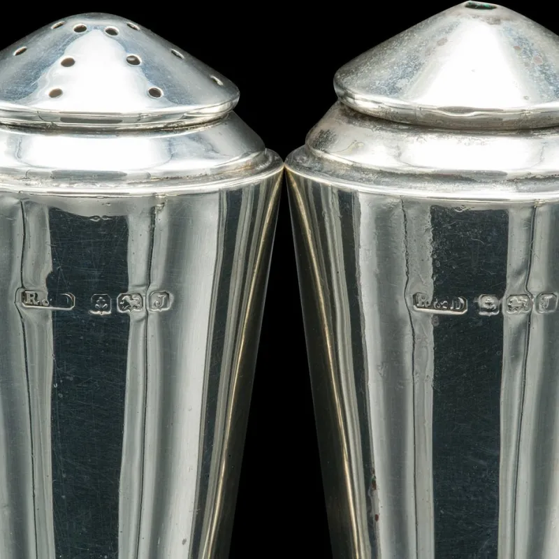 Pamono Vintage Art Deco English Condiment Set in Silver, 1930s, Set of 3> Salt & Pepper Shakers