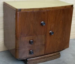 Pamono Vintage Art Deco Spanish Walnut Nightstands, 1950, Set of 2><noscript><img width=