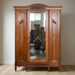 Pamono Vintage Art Nouveau Wardrobe in Oak, 1920> Cabinets & Wardrobes