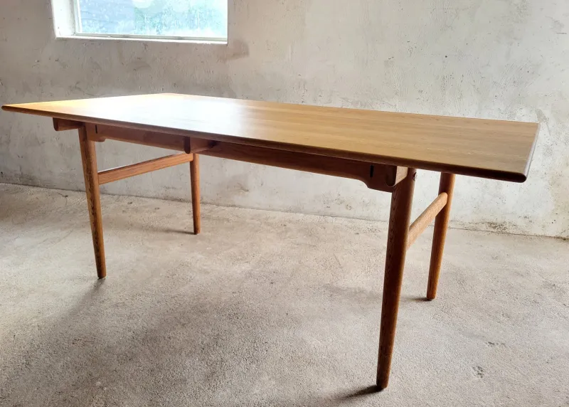 Pamono Vintage AT327 Dining Table in Oak by Hans J. Wegner for Andreas Tuck, 1967