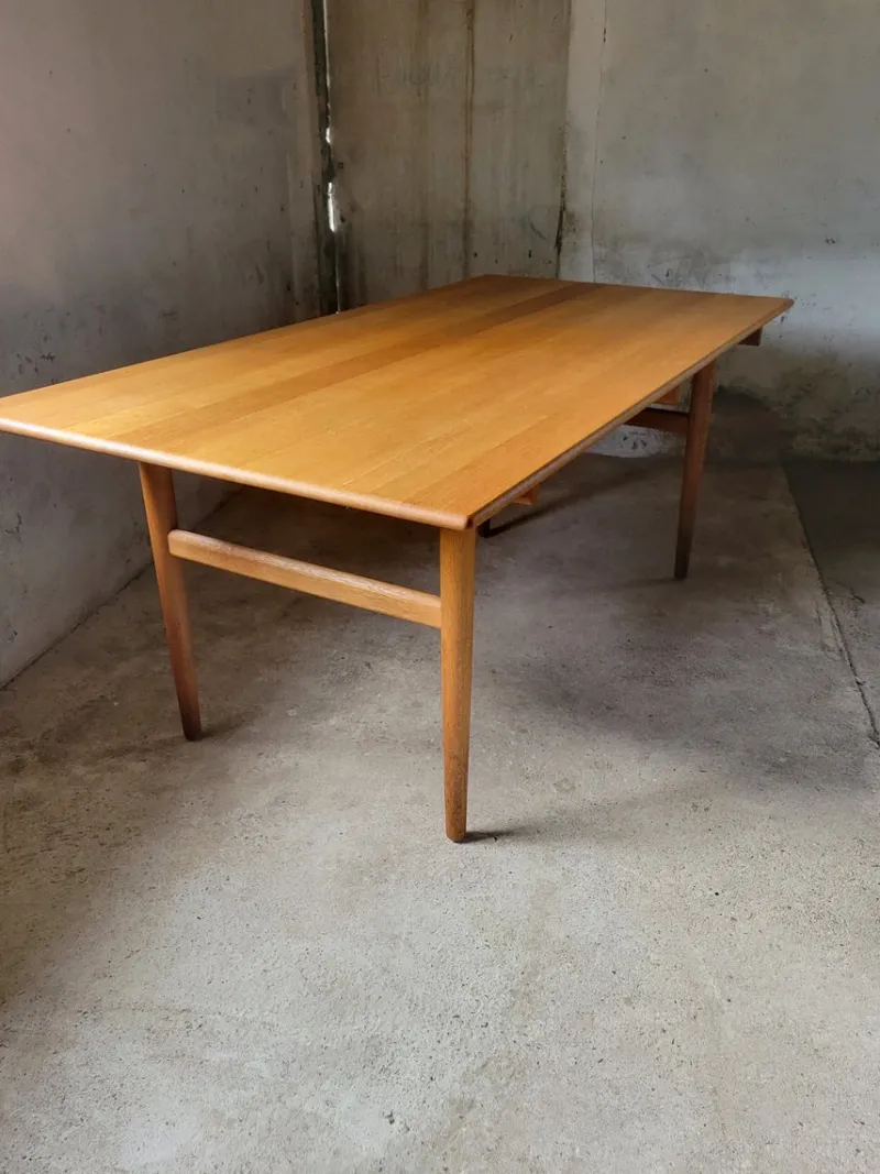 Pamono Vintage AT327 Dining Table in Oak by Hans J. Wegner for Andreas Tuck, 1967