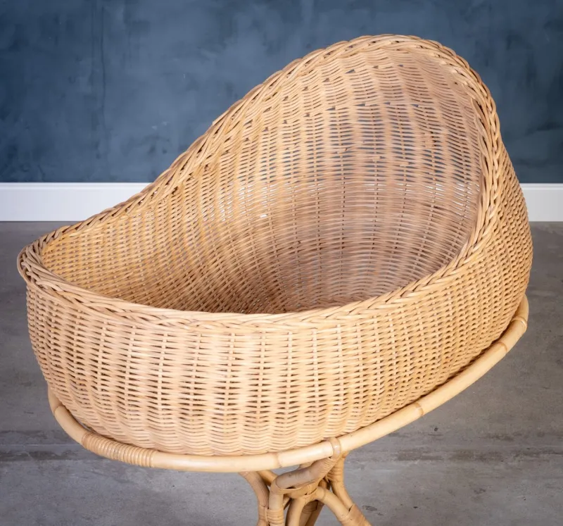 Pamono Vintage Baby Cradle by Elin & Jarl Heger, 1960s> Beds & Bedroom Sets