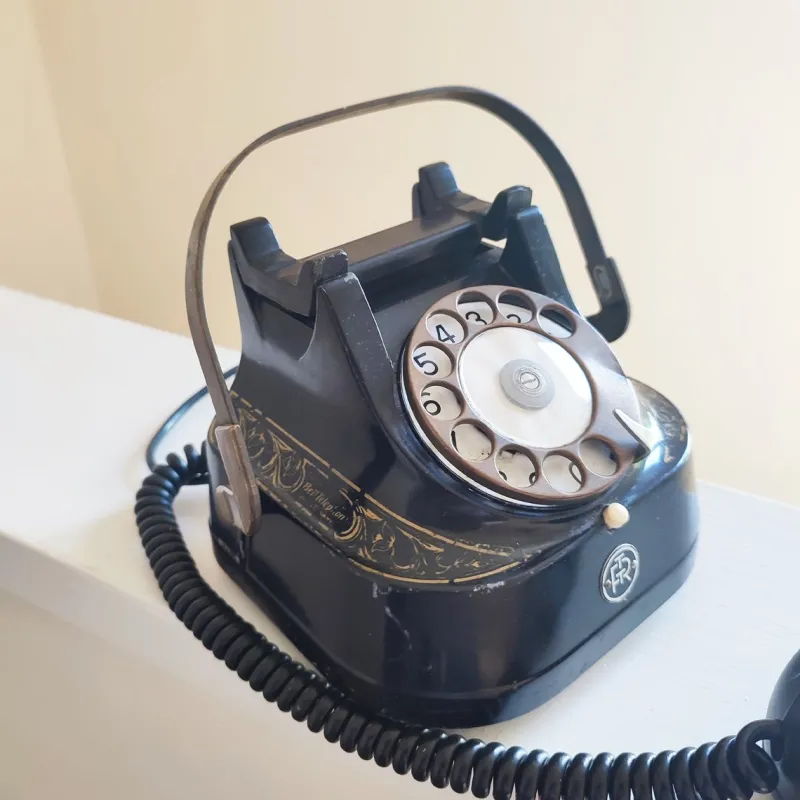 Best Pamono Vintage Bakelite Phone with Rotary Dial and Brass Carry Handle from Bell Telephone, Antwerp, Belgium, 1930s