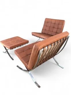 Pamono Vintage Barcelona Lounge Chairs with Ottoman by Mies Van Der Rohe for Knoll, 1960s, Set of 3> Lounge Chairs & Armchairs