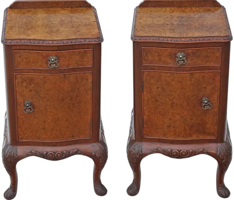 Pamono Vintage Bedside Tables in Burr Walnut, 1920, Set of 2> Nightstands