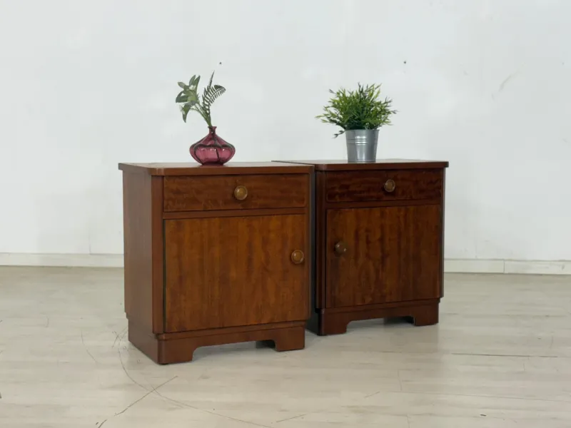 Pamono Vintage Bedside Tables, Set of 2> Nightstands