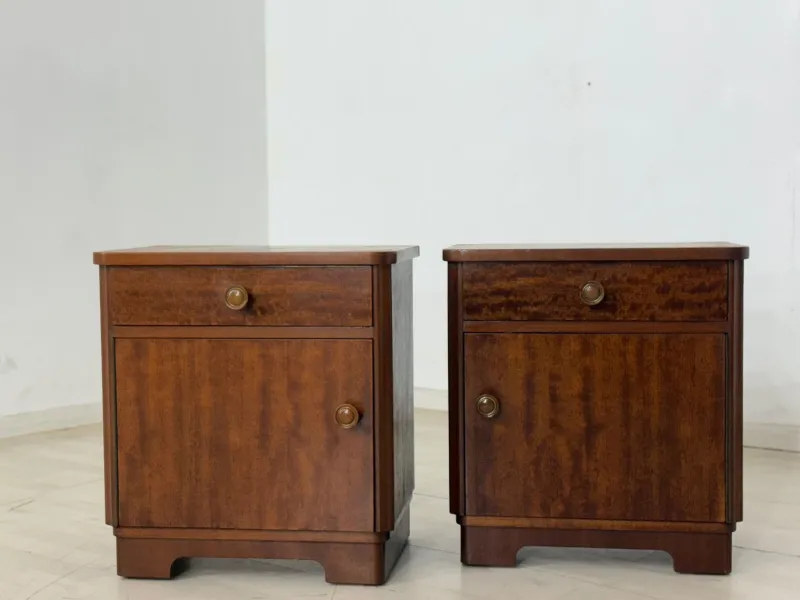 Pamono Vintage Bedside Tables, Set of 2> Nightstands