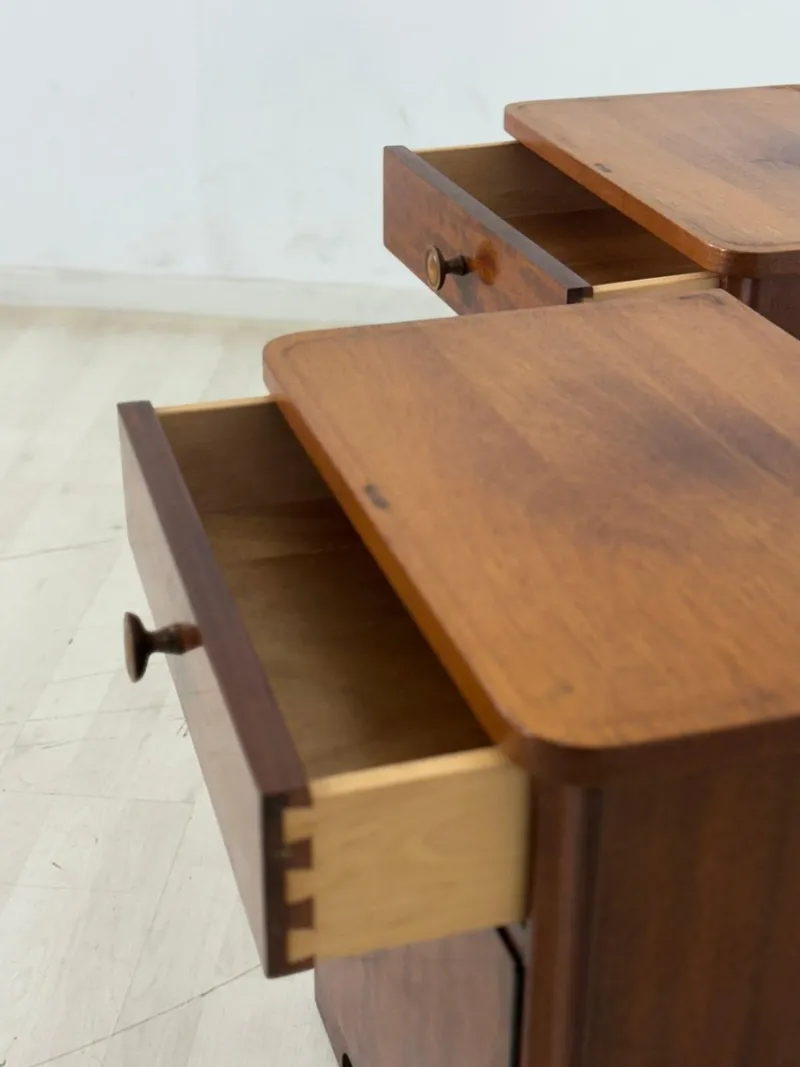 Pamono Vintage Bedside Tables, Set of 2> Nightstands