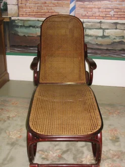 Outlet Pamono Vintage Beech, Mahogany, and Cane Chaise Lounge from Thonet