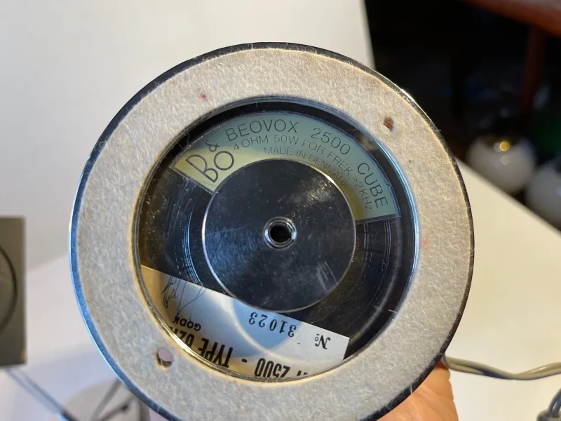 Pamono Vintage Beovox 2500 Cube Speakers from Bang & Olufsen, Set of 2> Electronics
