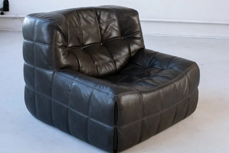 Pamono Vintage Black Leather Kashima Living Room Set by Michel Ducaroy for Ligne Roset, 1976, Set of 3> Living Room Sets