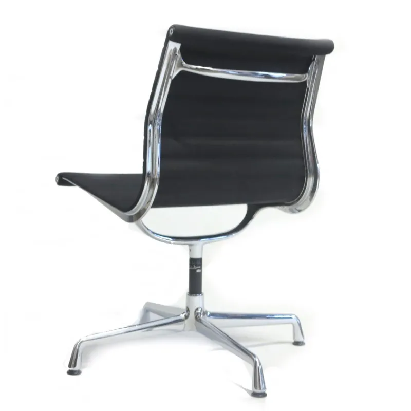 Pamono Vintage Black Swivel Chair by Charles & Ray Eames for Vitra> Office Chairs