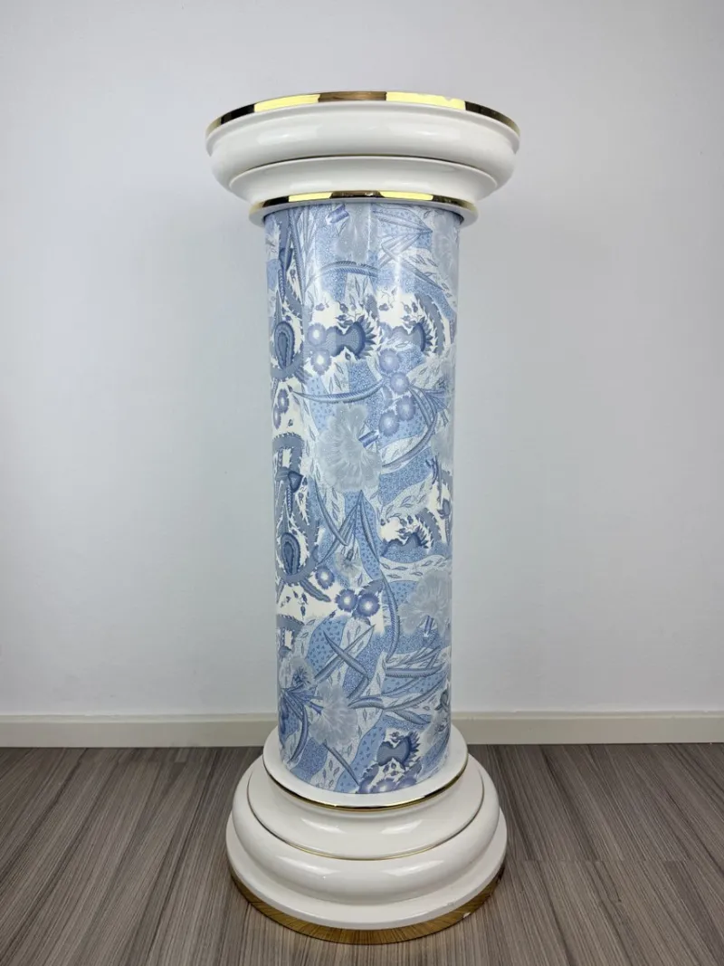 Pamono Vintage Blue and White Porcelain Column Stand with Gold Trim, 1960s> Pedestals And Columns