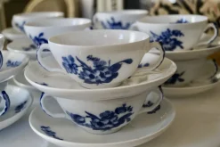 Online Pamono Vintage Blue Flowers Soup Bouillon Cup and Saucers from Royal Copenhagen, 1985, Set of 14