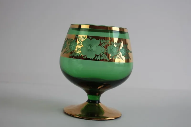 Pamono Vintage Bohemian Green and Gold Gilded Glasses, 1950s, Set of 6