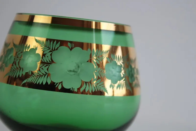 Pamono Vintage Bohemian Green and Gold Gilded Glasses, 1950s, Set of 6