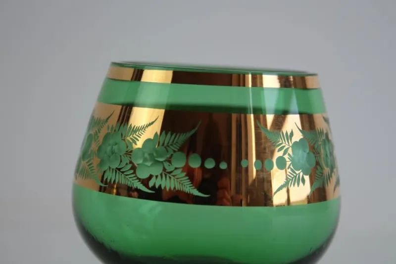 Pamono Vintage Bohemian Green and Gold Gilded Glasses, 1950s, Set of 6