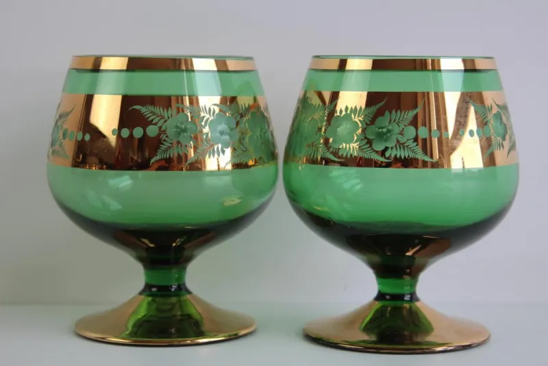 Pamono Vintage Bohemian Green and Gold Gilded Glasses, 1950s, Set of 6