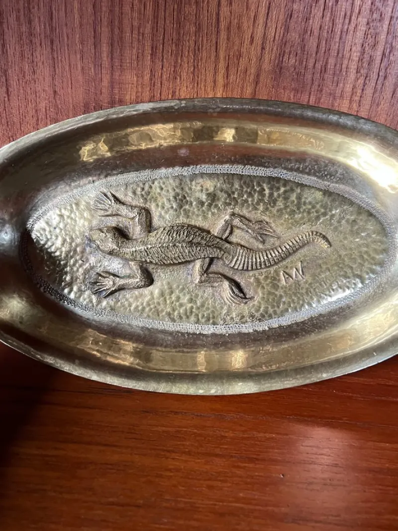 Pamono Vintage Brass Bowl with Raised Salamander, 1930s> Bowls