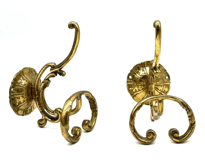 Pamono Vintage Brass Coat Hooks, Set of 2> Racks, Hooks & Valets
