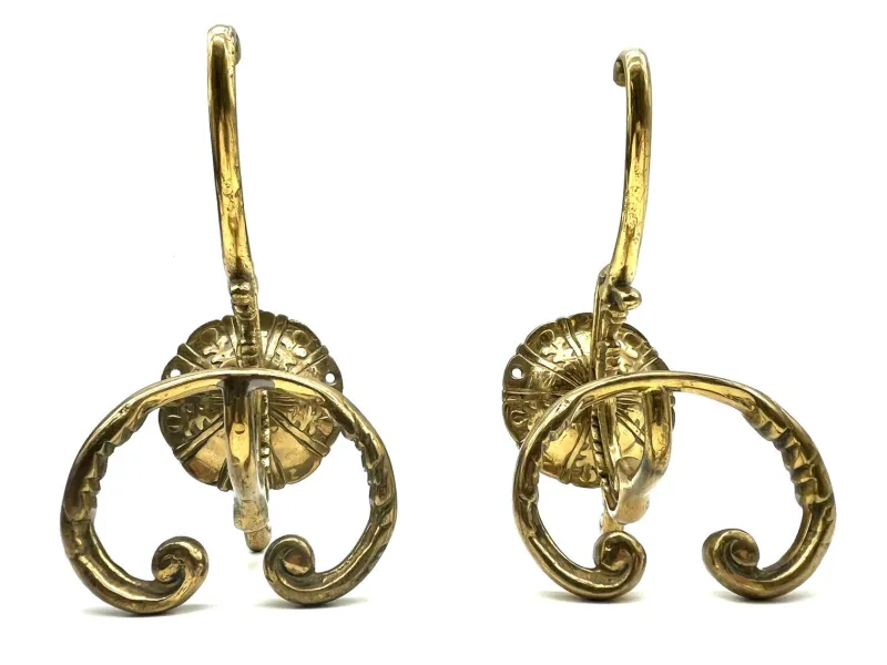Pamono Vintage Brass Coat Hooks, Set of 2> Racks, Hooks & Valets