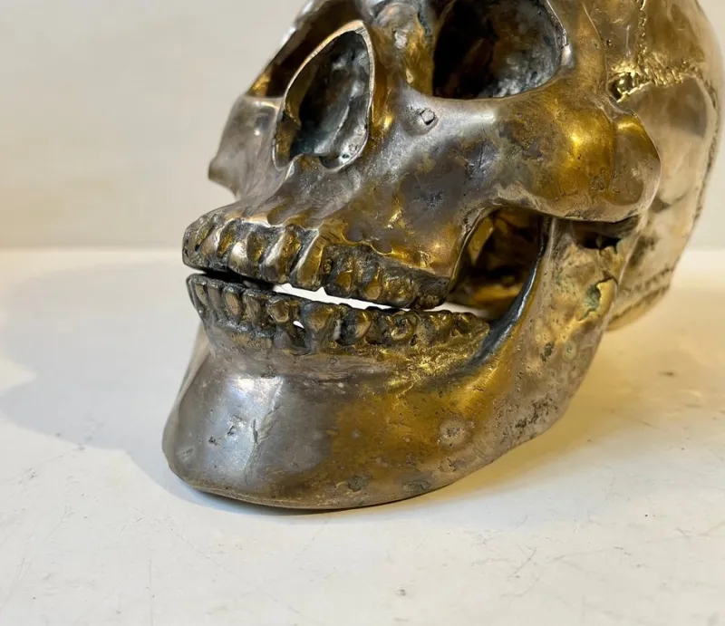 Pamono Vintage Bronze Sculpture Cast of a Human Skull, 1950s> Mid-Century