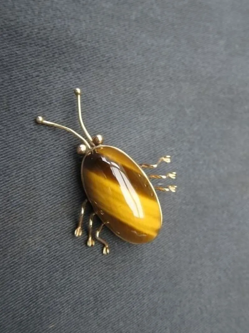Pamono Vintage Brooch in 14 Karat Gold with Tiger Eye Stone> Brooches