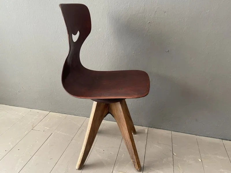 Pamono Vintage Brown High Children's Chair, 1950s> Children's Chairs