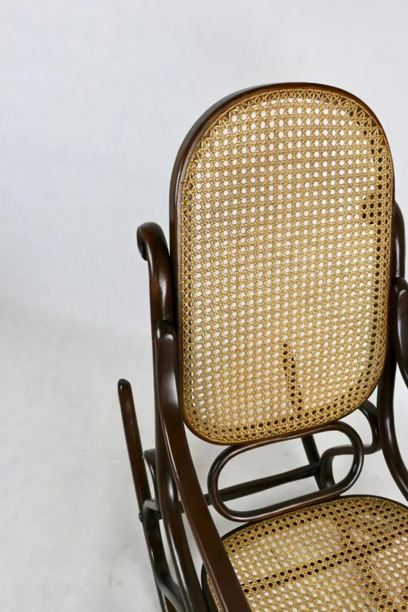Pamono Vintage Brown Rocking Chair by Michael Thonet> Rocking Chairs