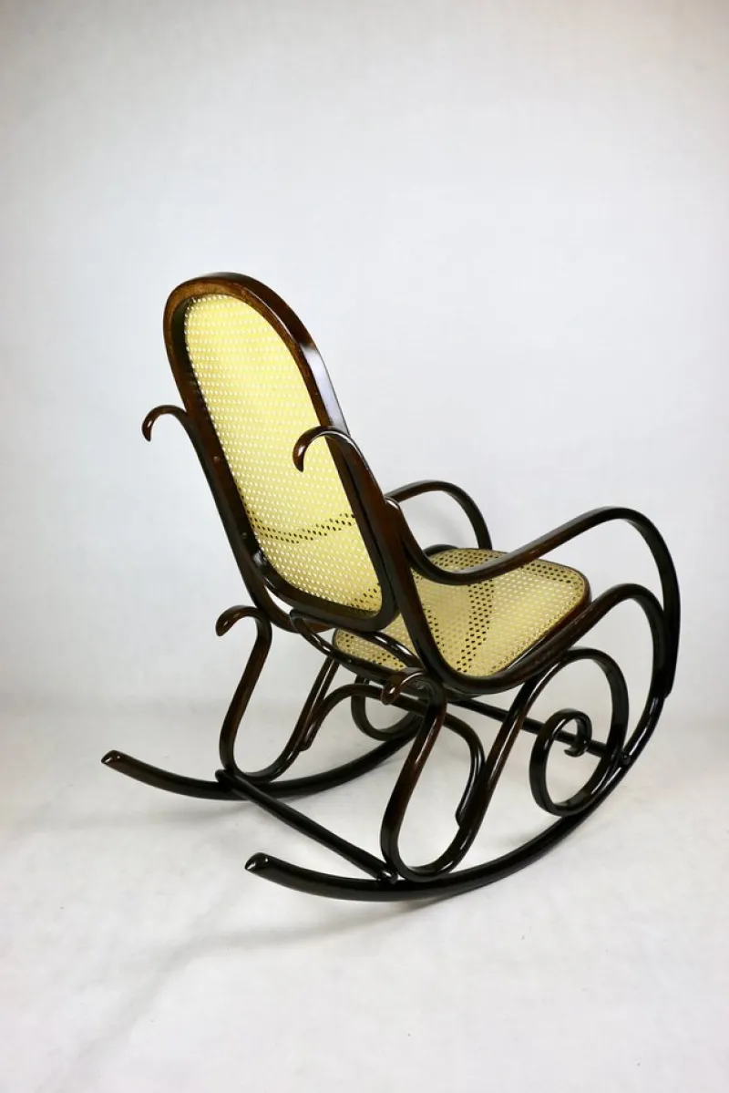 Pamono Vintage Brown Rocking Chair attributed to Michael Thonet> Rocking Chairs