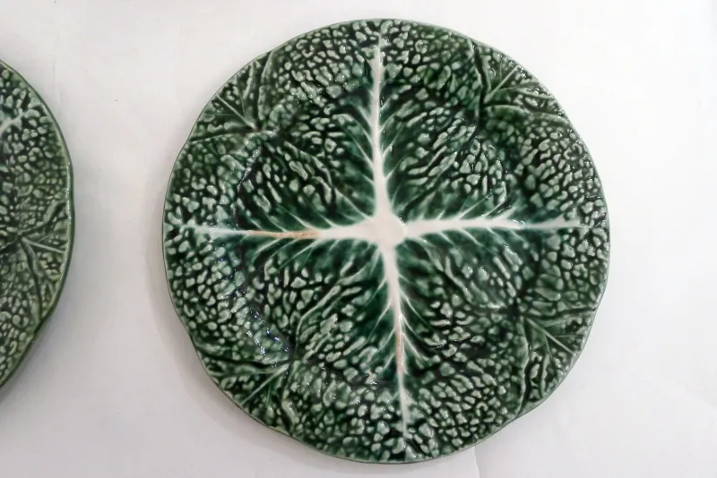 Pamono Vintage Cabbage Leaf Dinner Plates in Portugal Slipware, 1960s, Set of 5> Dinner Plates & Bowls