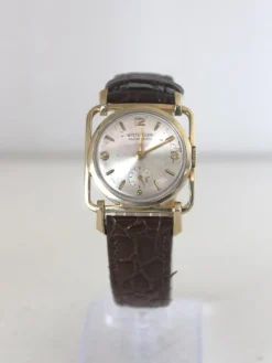 Hot Pamono Vintage Carrè Watch from Wittnauer, 1950