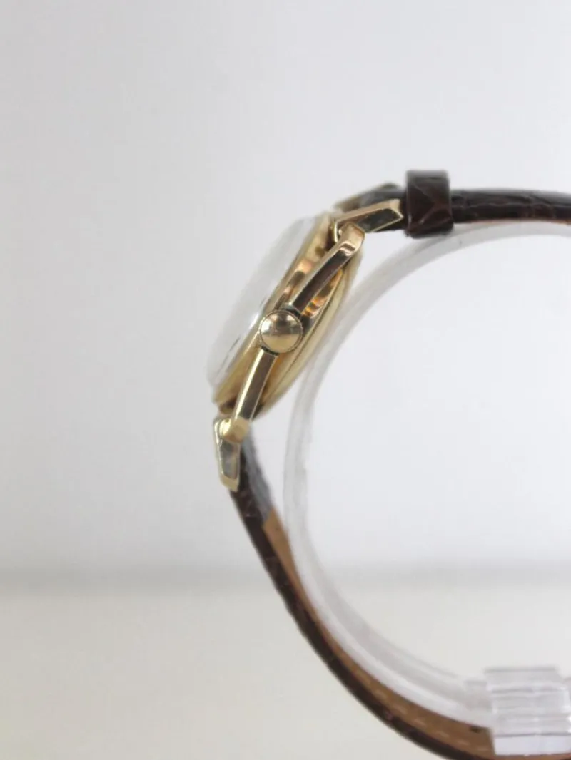 Hot Pamono Vintage Carrè Watch from Wittnauer, 1950