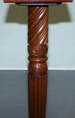 Pamono Vintage Carved Hardwood Barley Twist Pedestal Stand><noscript><img width=