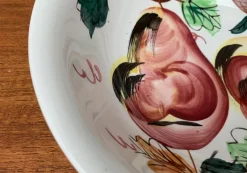 Sale Pamono Vintage Ceramic Bowl with Handpainted Floral Decor from S.S. Crown, Japan