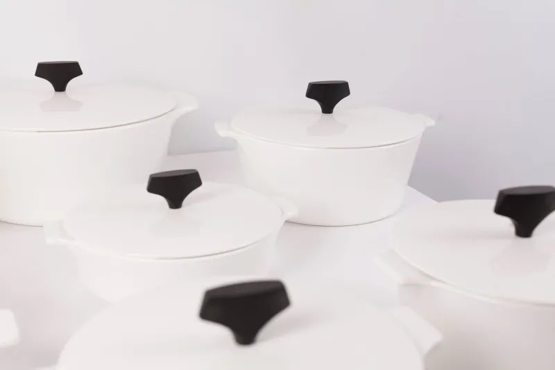 Pamono Vintage Ceramic Fire Resistant Pans from Pyroflam de Luxe, Set of 8> Dinnerware Accessories