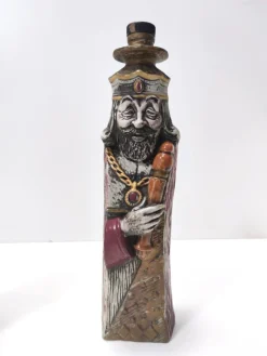 Pamono Vintage Ceramic Liquor Bottles Representing a King and a Queen, Italy, 1960s, Set of 2><noscript><img width=