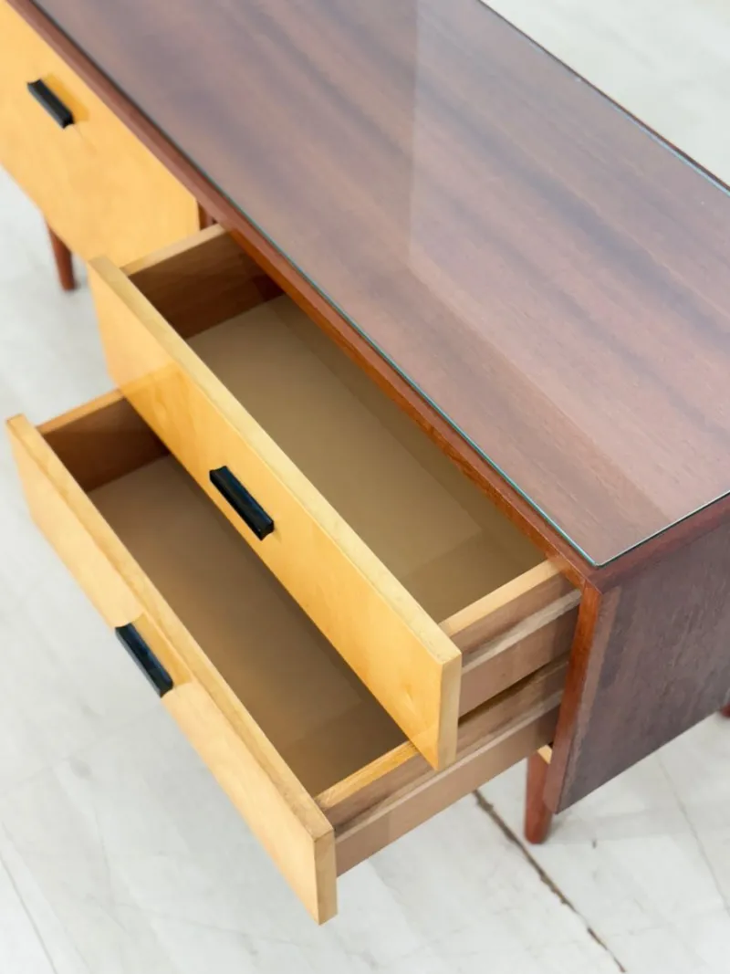 Pamono Vintage Chest of Drawers in Wood> Dressers, Commodes & Chests