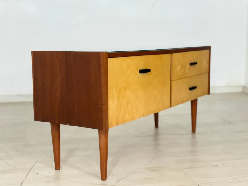 Pamono Vintage Chest of Drawers in Wood> Dressers, Commodes & Chests