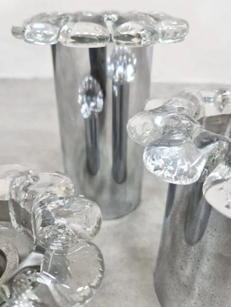Pamono Vintage Chrome and Glass Flower Wall Sconces, 1970s, Set of 3> Wall Lights & Sconces