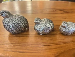 Pamono Vintage Coarse Salt and Pepper Shakers in the Shape of Quails by Gucci for Gucci, 1960s, Set of 3> Salt & Pepper Shakers